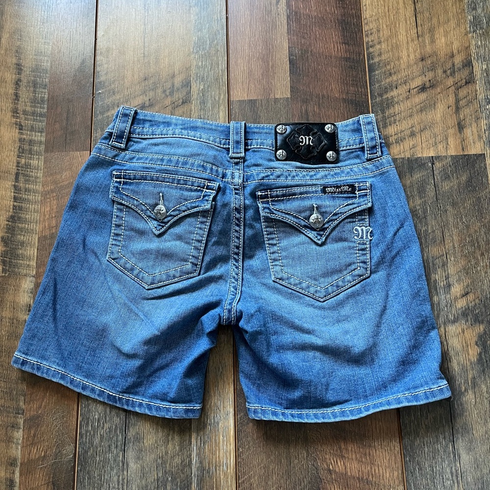 Miss Me Mid-Rise Denim Shorts - Picture 3 of 8